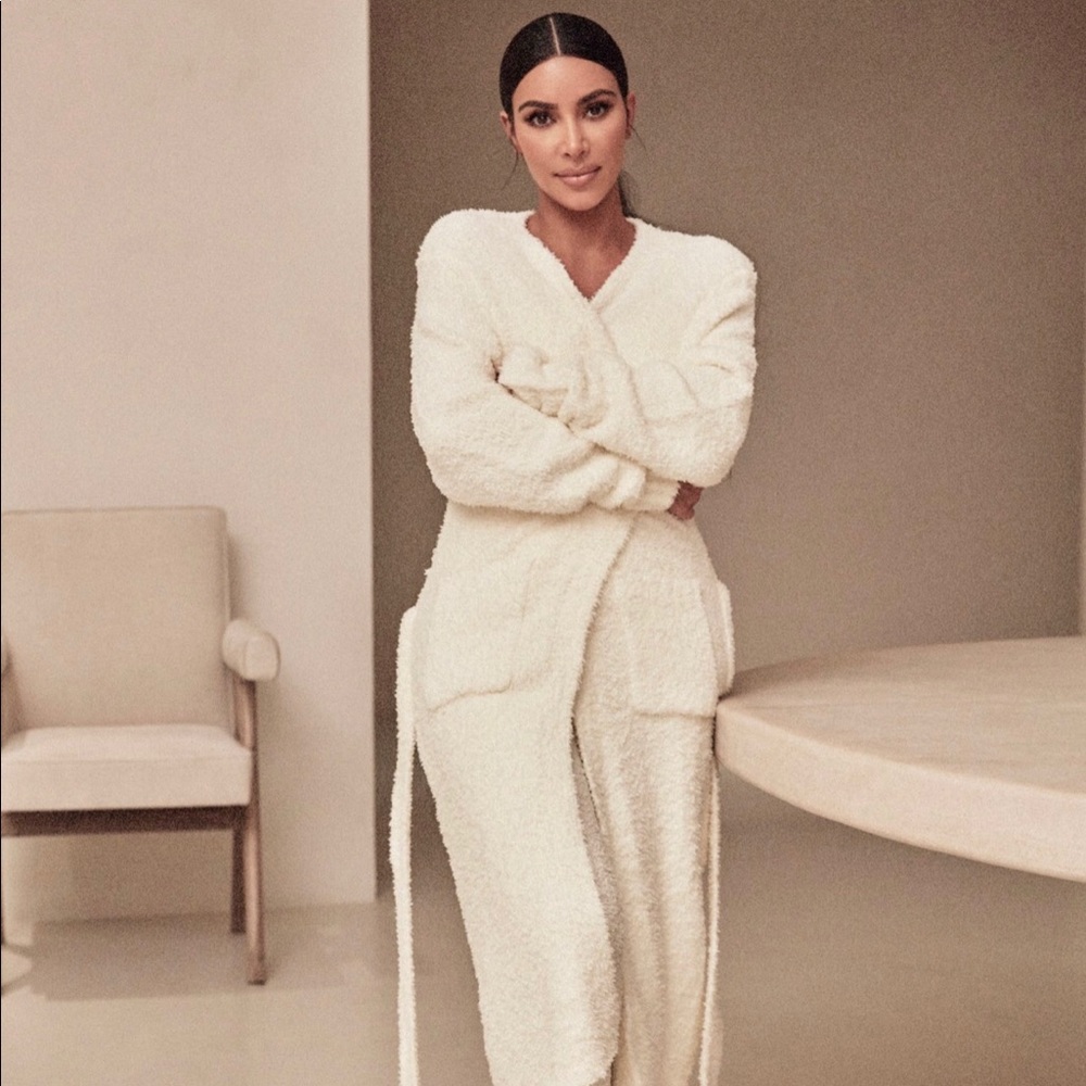 SKIMS COZY KNIT BONE ROBE S/M !! Brand new w/ tag!
